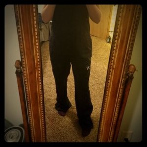 Black Underarmor pants